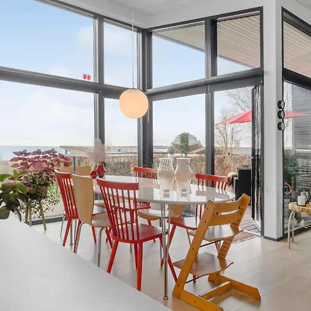 بيت للعطل Cozy In With House Sea View