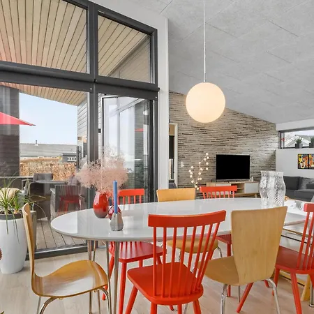 Cozy In With House Sea View