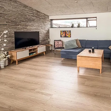 بيت للعطل Cozy In With House Sea View *