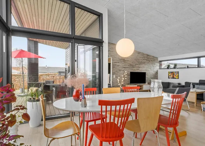 Cozy In With House Sea View