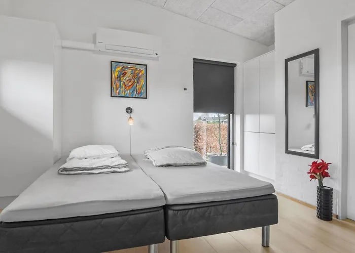 Cozy In With House Sea View